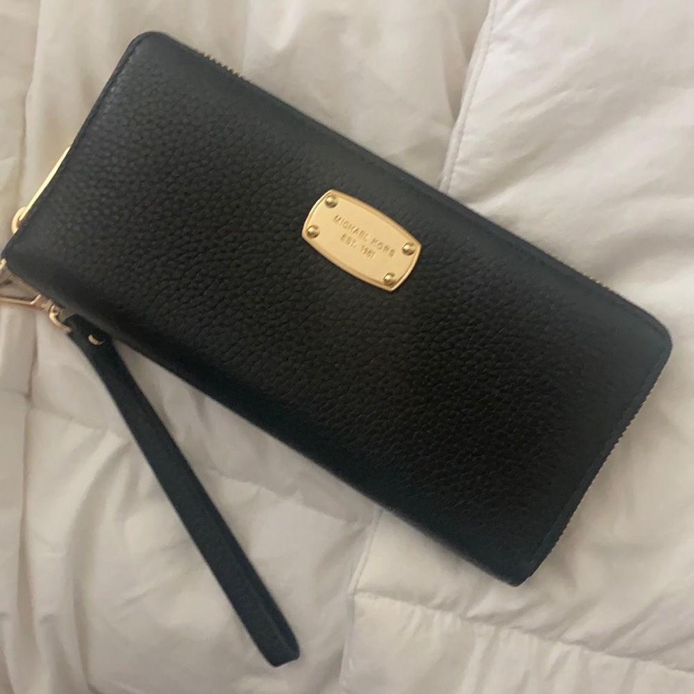 Michael Kors wallet